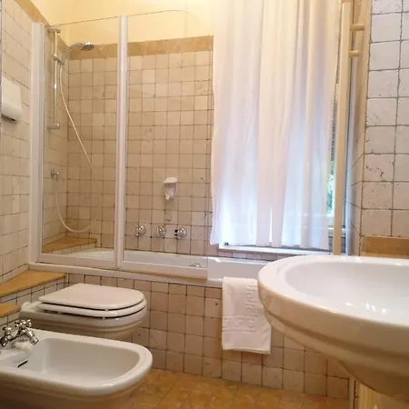 Bed&bike - Centro Storico 3*