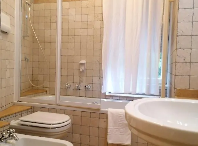 Bed And Bike - Dream House 3*