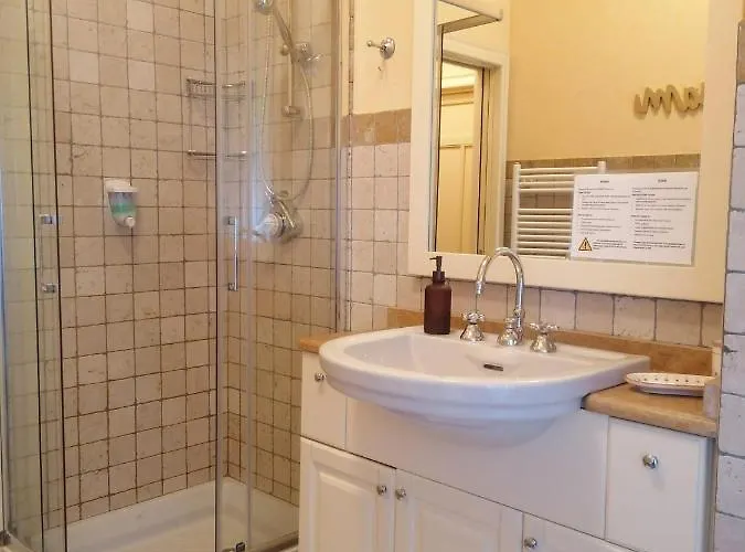 Bed And Bike - Dream House Bed & Breakfast