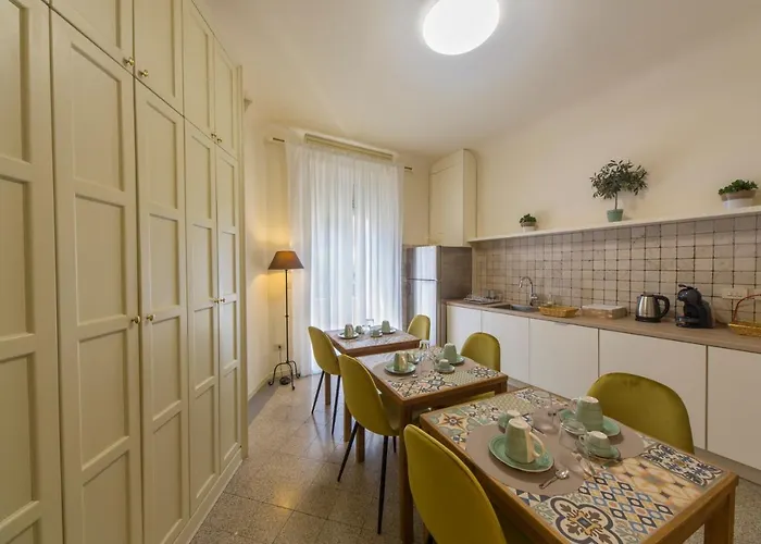 Bed And Bike - Dream House 3*